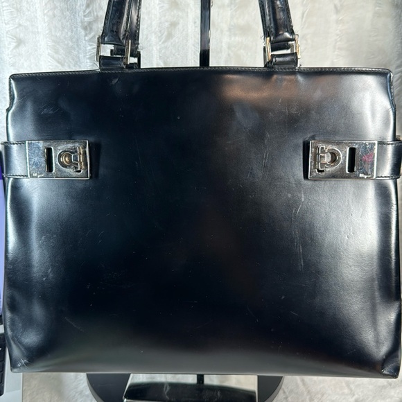 Salvatore Ferragamo Handbags - Salvatore Ferragamo 2way Tote - Selling for tiffsepiphs